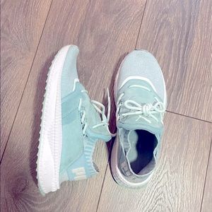 PUMA Ignite EvoKnit Sneakers